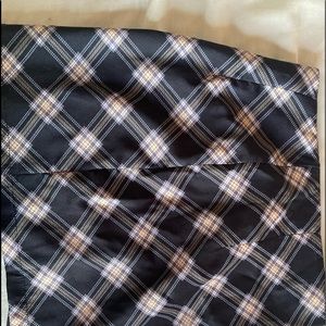 Medium length skirt plaid